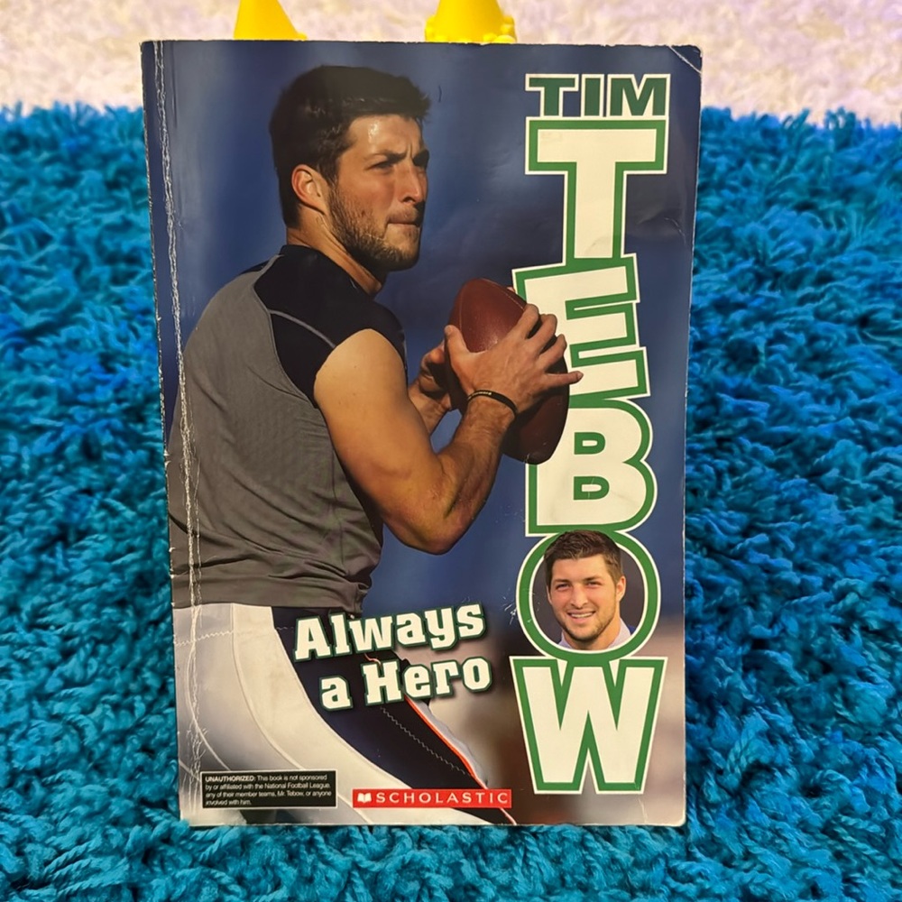 ⛱️2/$5⛱️Tim Tebow, Always a hero, 2012